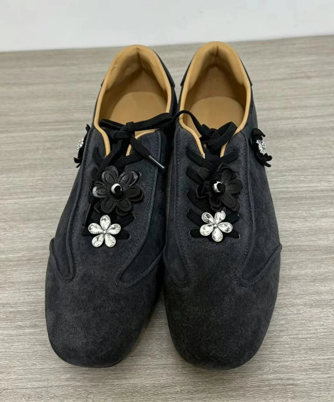 Chaussures plates décontractées à lacets pour femmes 1