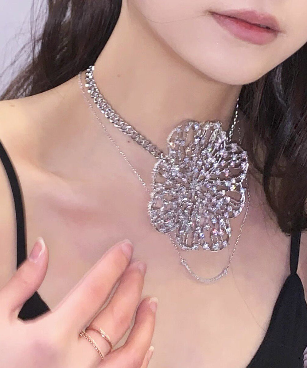 Collier Femme Pendentif Floral Ajouré Style Boho 0