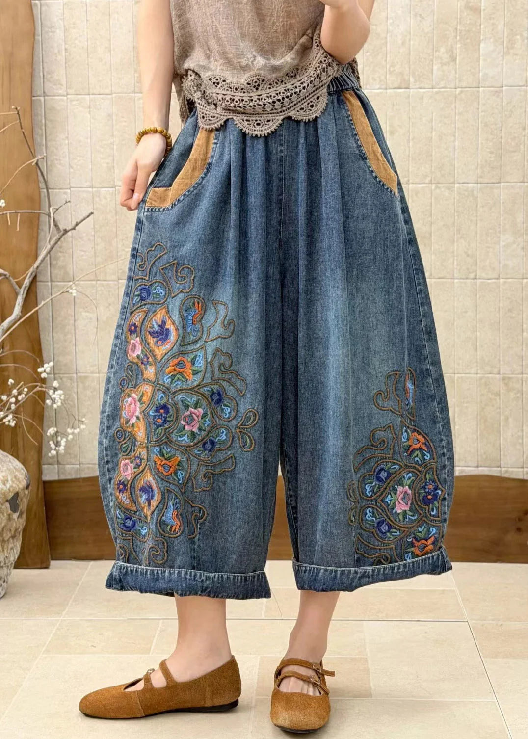 Jean Court Femme Grande Taille Confortable à Poches Brodées 1
