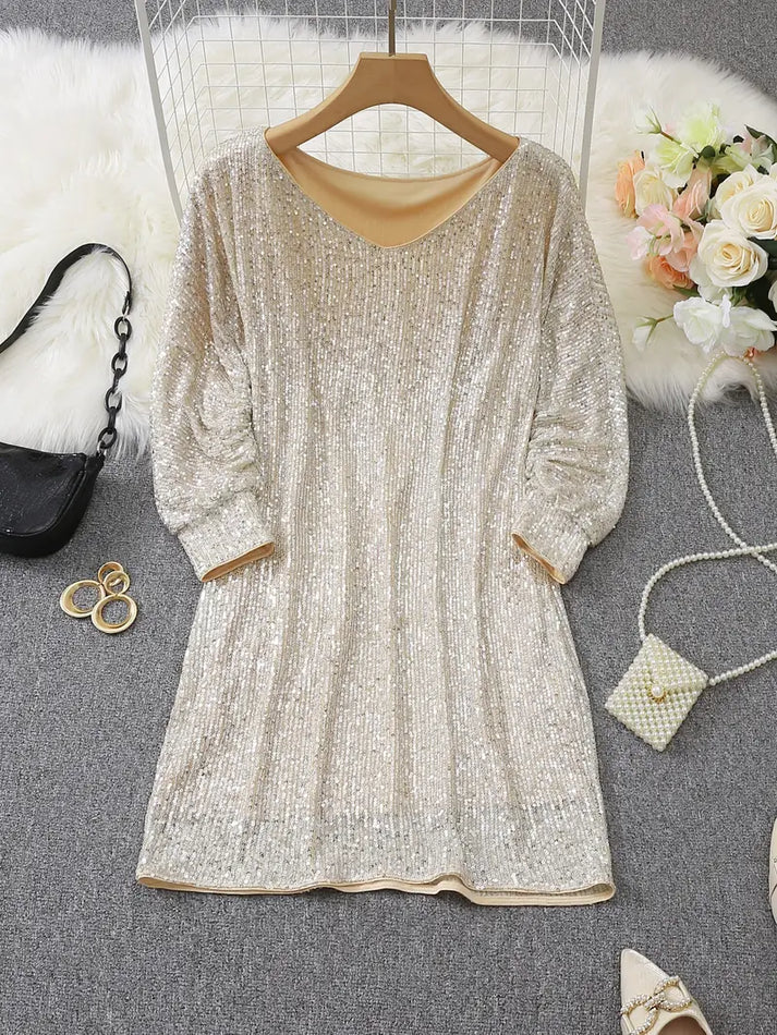 Robe Courte à Sequins avec Épaules Dénudées 8