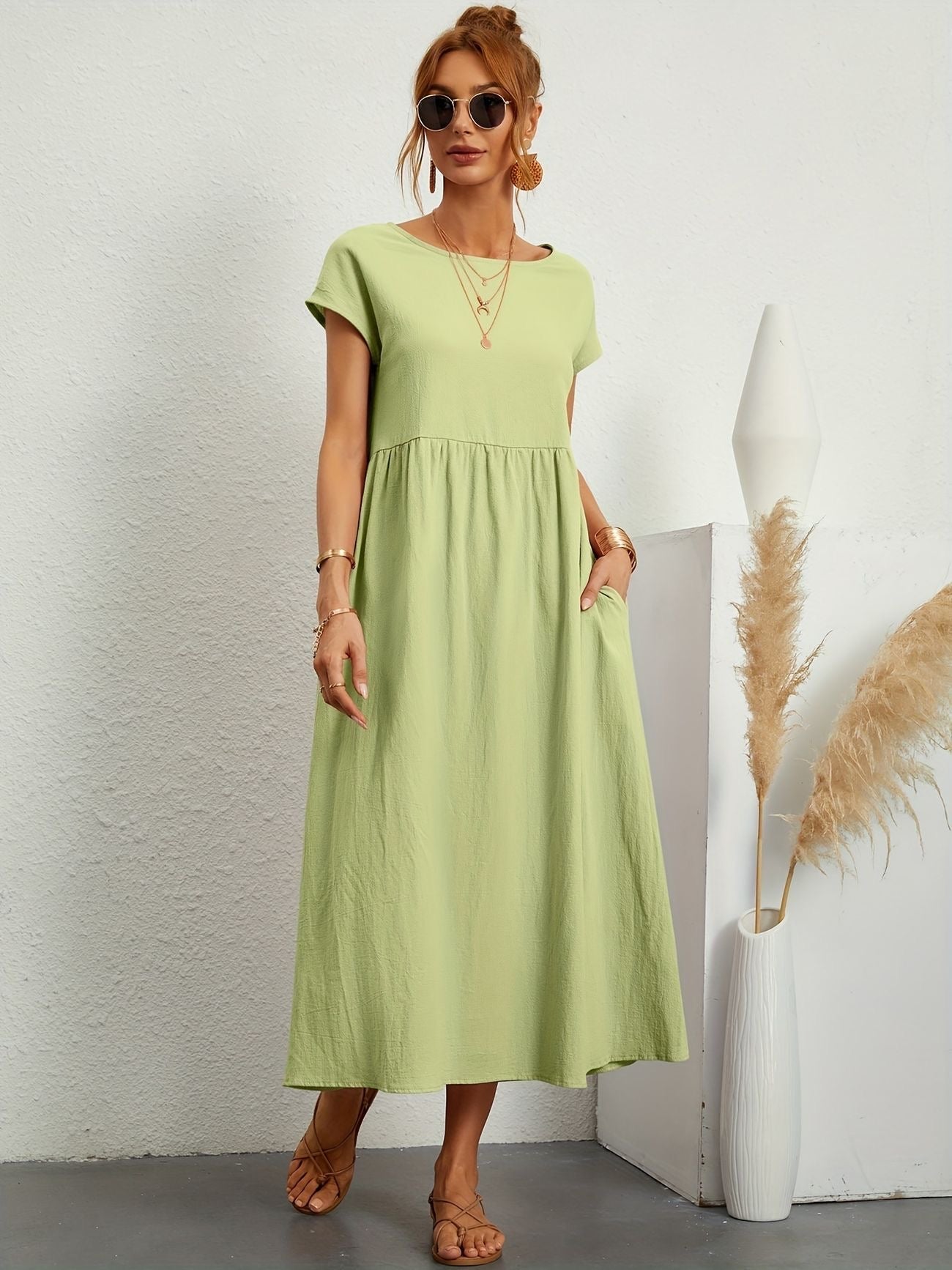 Robe de loisirs décolletée pour femme 13