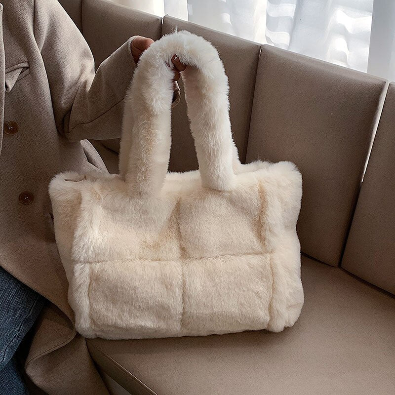 Sac à main pour femme en peluche tendance 3