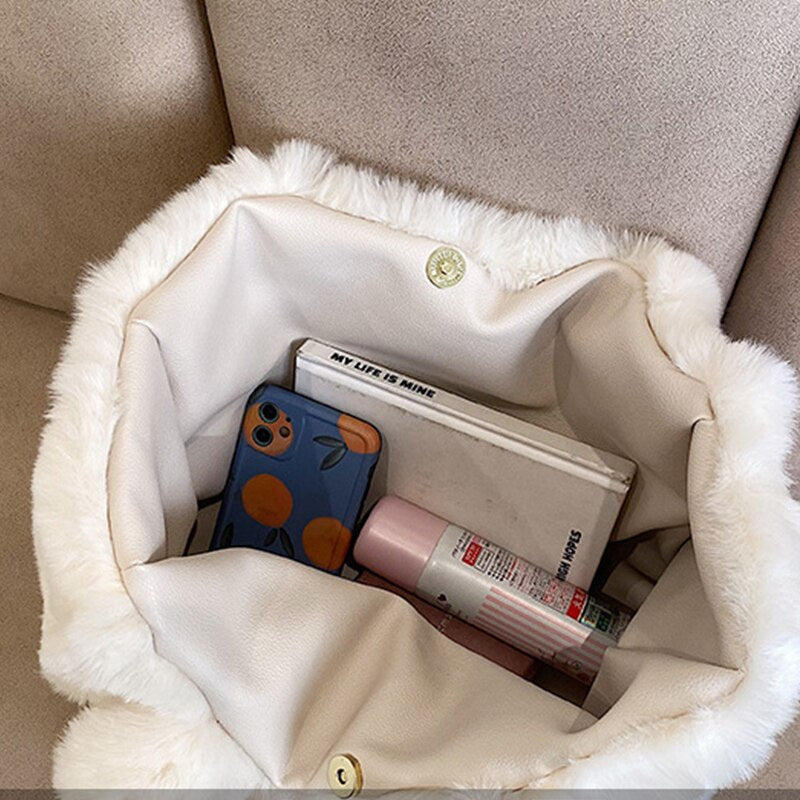 Sac à main pour femme en peluche tendance 4