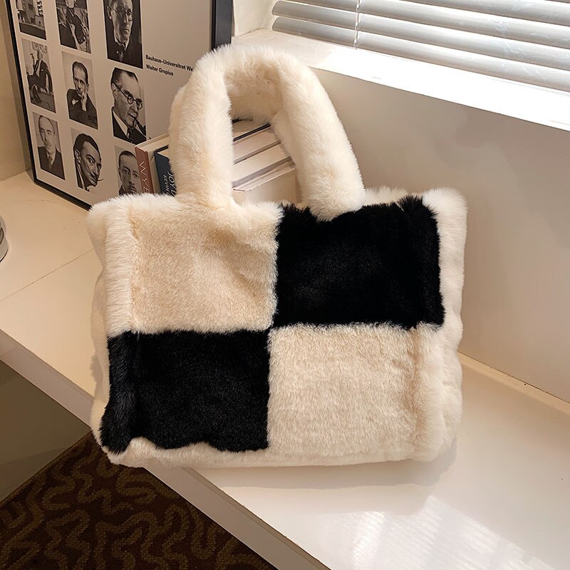Sac à main pour femme en peluche tendance 9