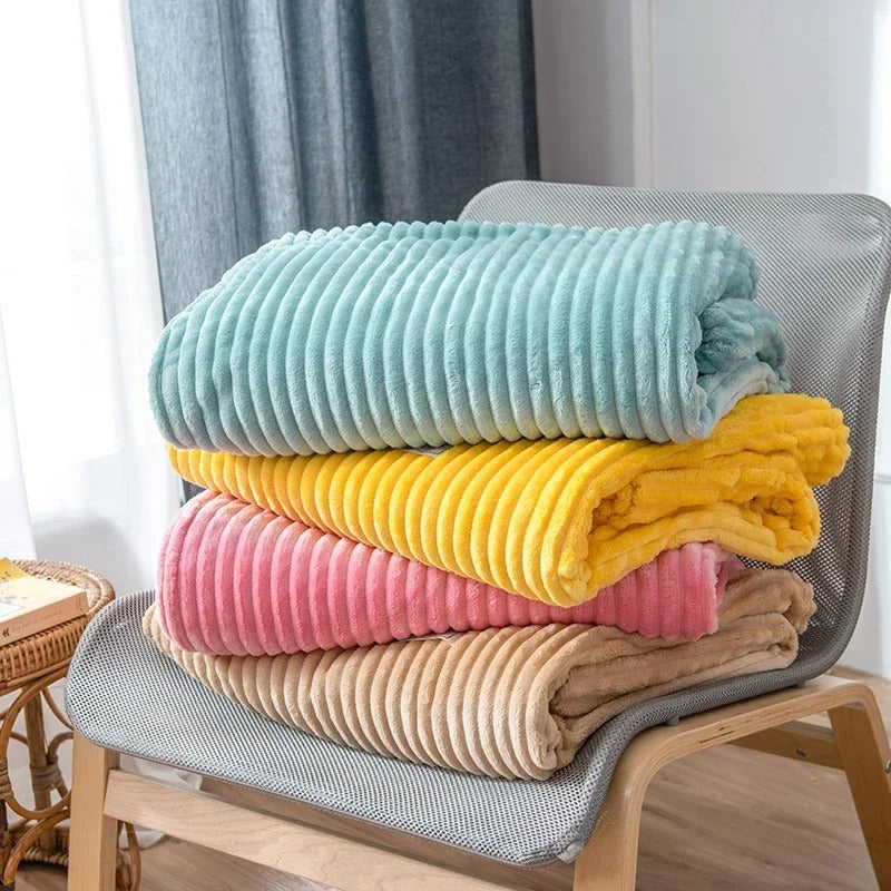 Couverture en flanelle rayée