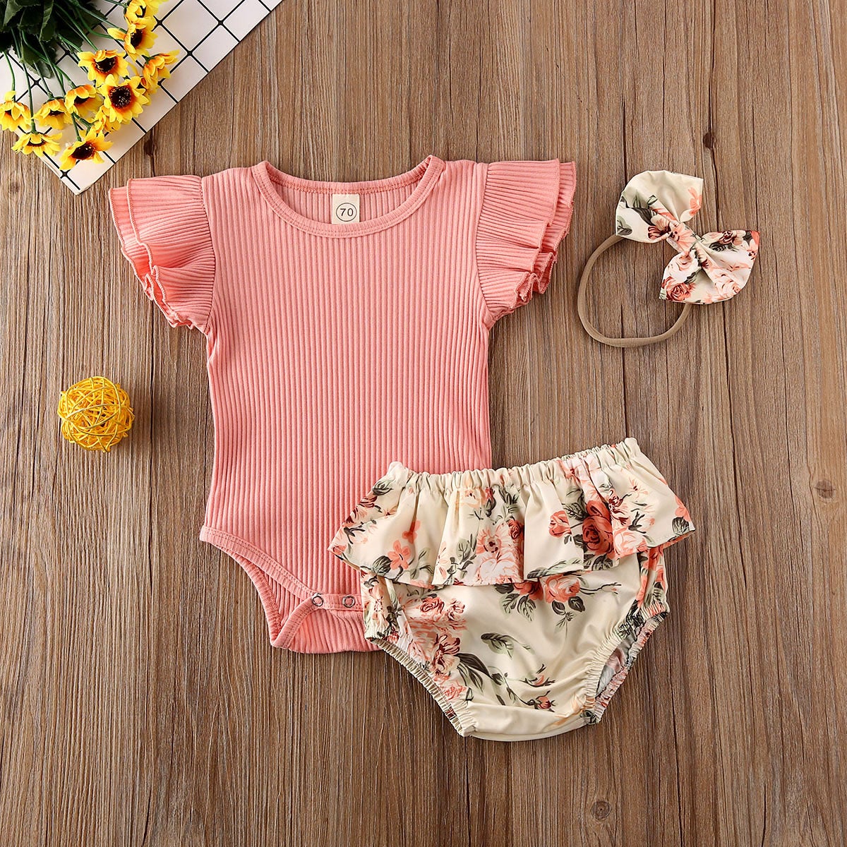 Ruffled Ensemble short à fleurs côtelées
