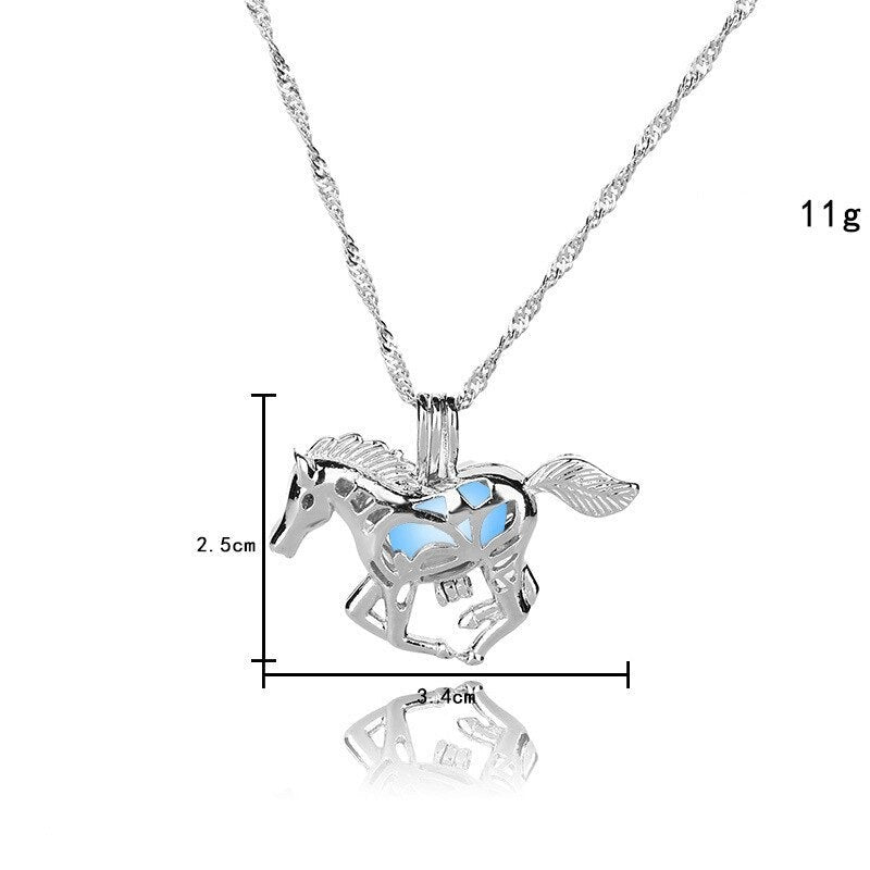 Collier cheval phosphorescent