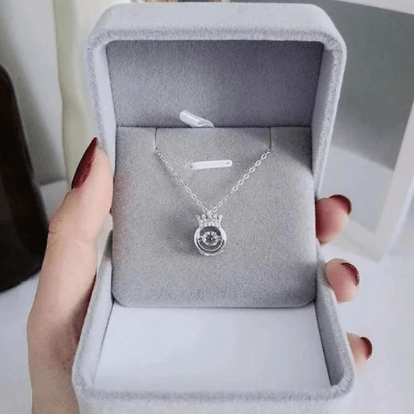 Collier Couronne dansante