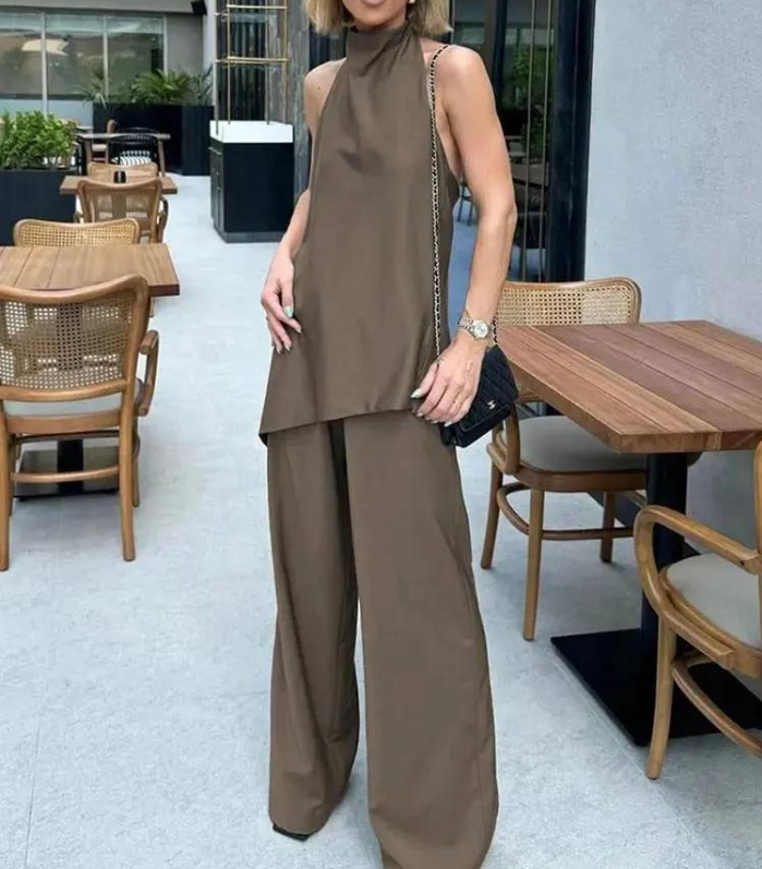 Ensemble Chic Halter Top & Pantalon