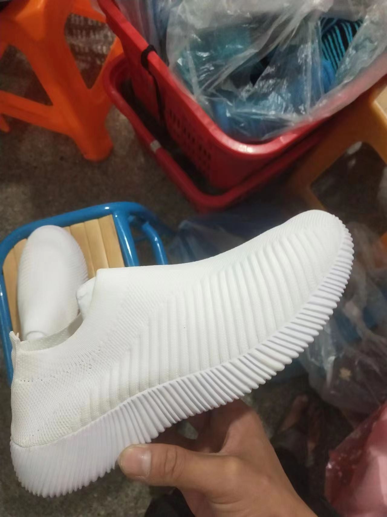 Baskets à enfiler pour femme au design moderne 10