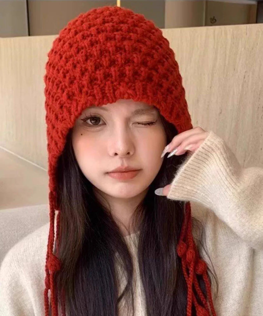 Bonnet Femme Style Chic avec Pompons et Cache-Oreilles 2
