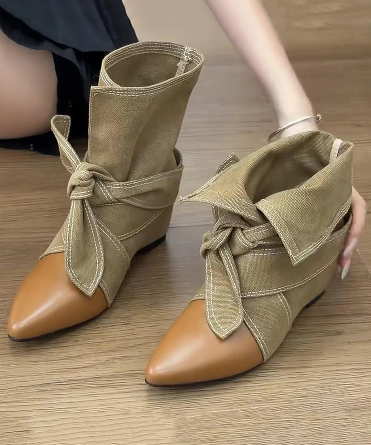 Bottes compensées pour femme à bout pointu 0
