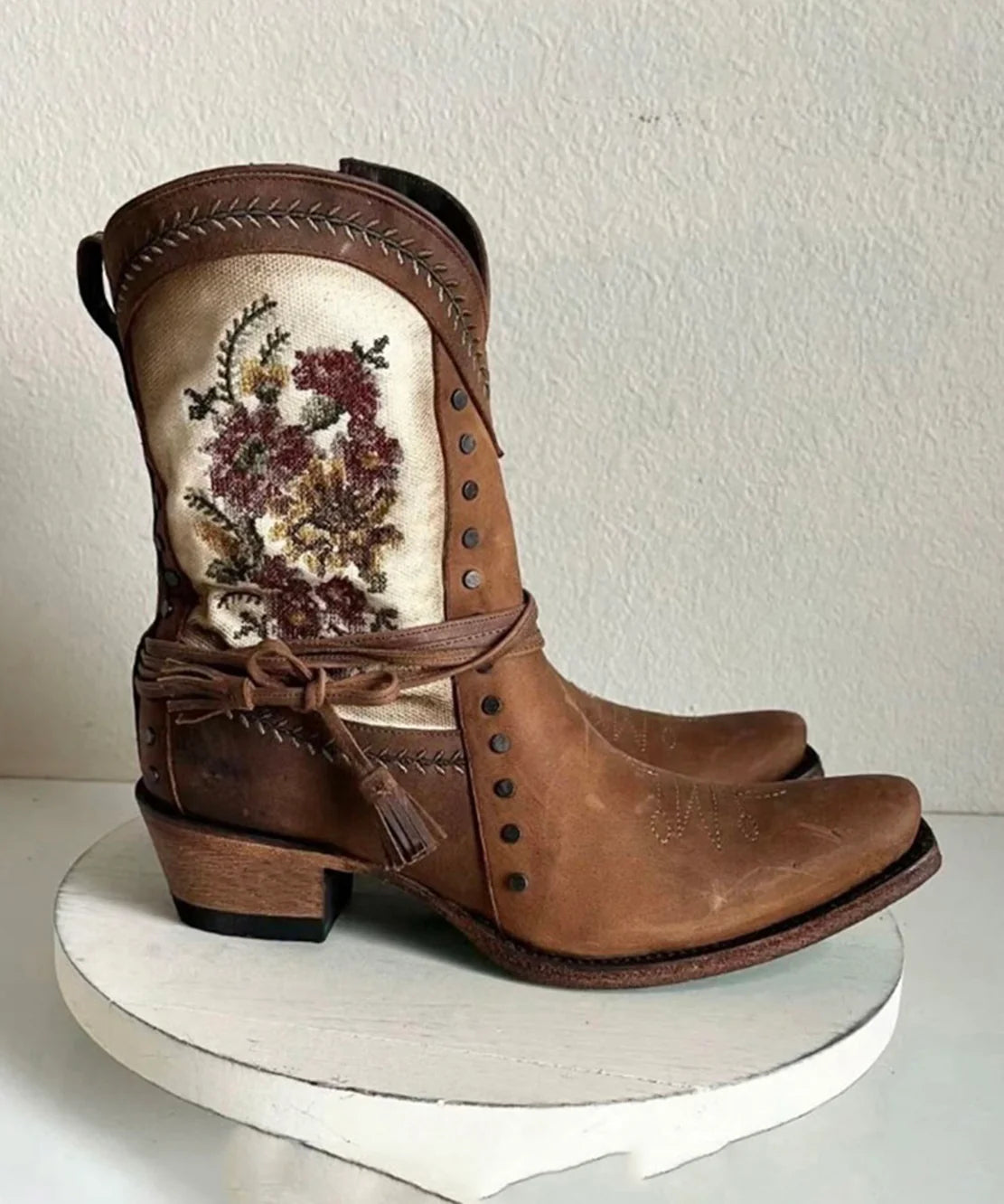 Bottes de cowgirl vintage pour femme à talon épais 1