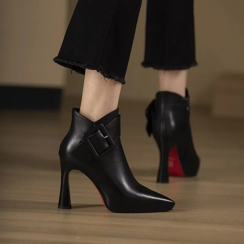 Bottines Femme à Talons Hauts avec Boucle 1
