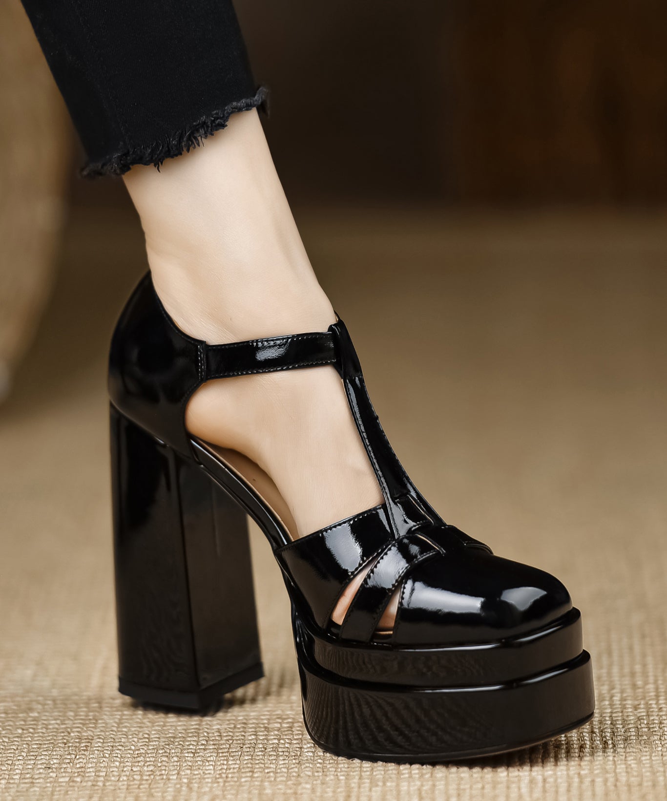 Bottines à Talons Hauts Ajourées pour Femme 1