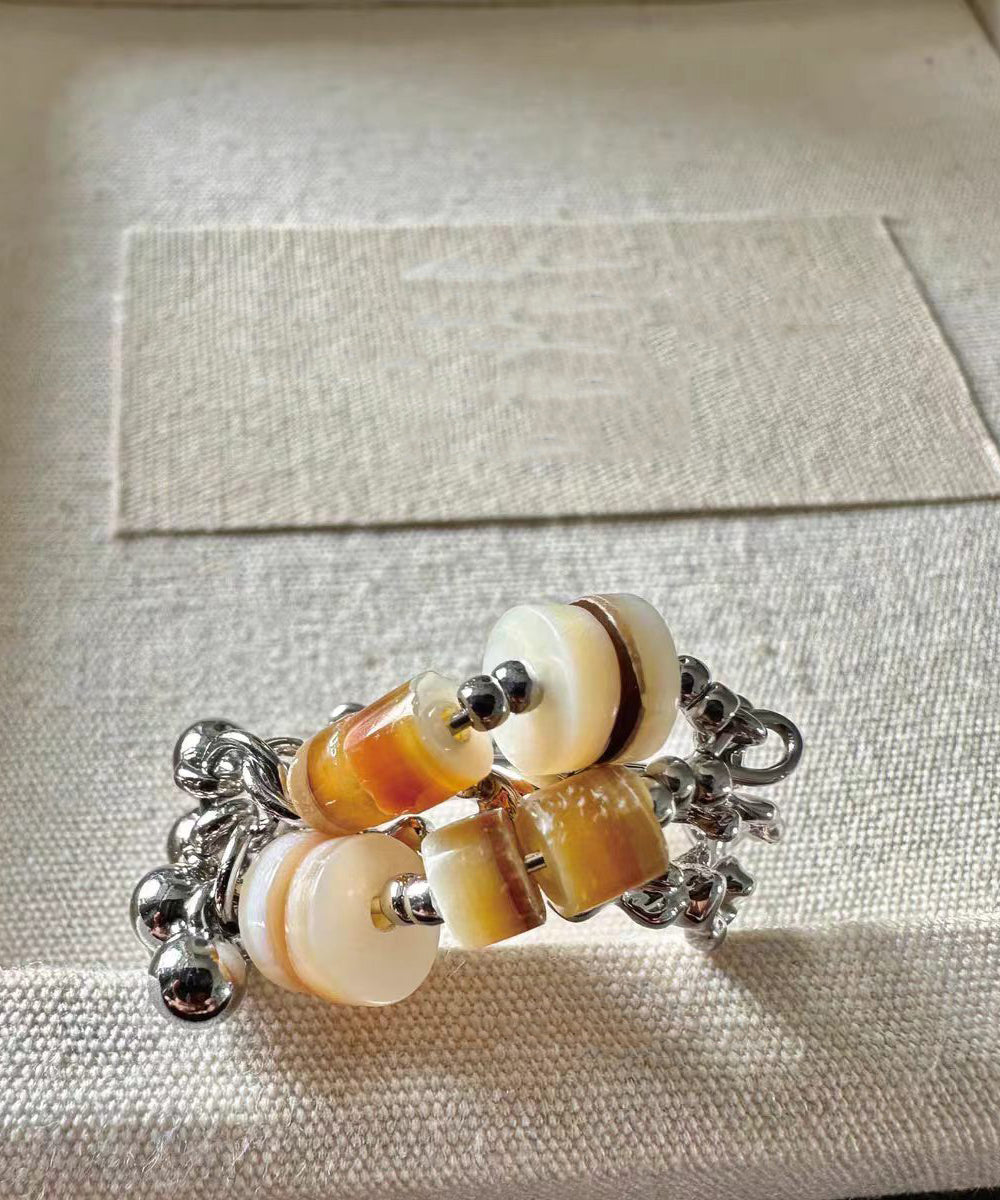 Boucles d'oreilles ouvertes avec pompon et perles naturelles pour femme 2