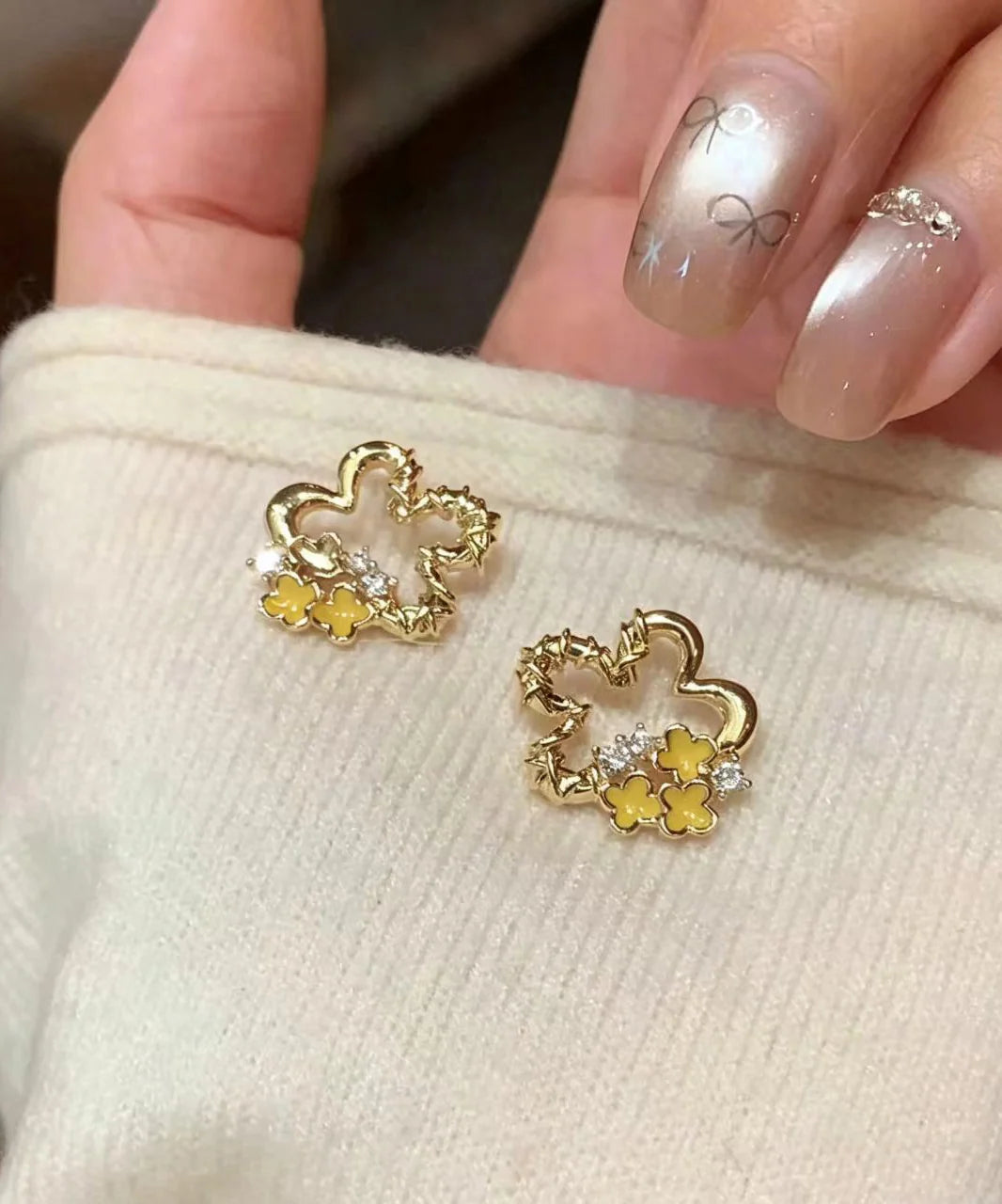 Boucles d'oreilles pour femmes style floral vintage à clous 2