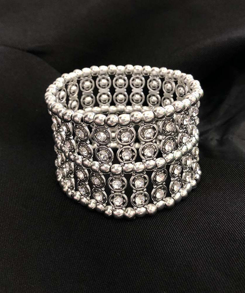 Bracelet Femme Design Évidé Moderne 3