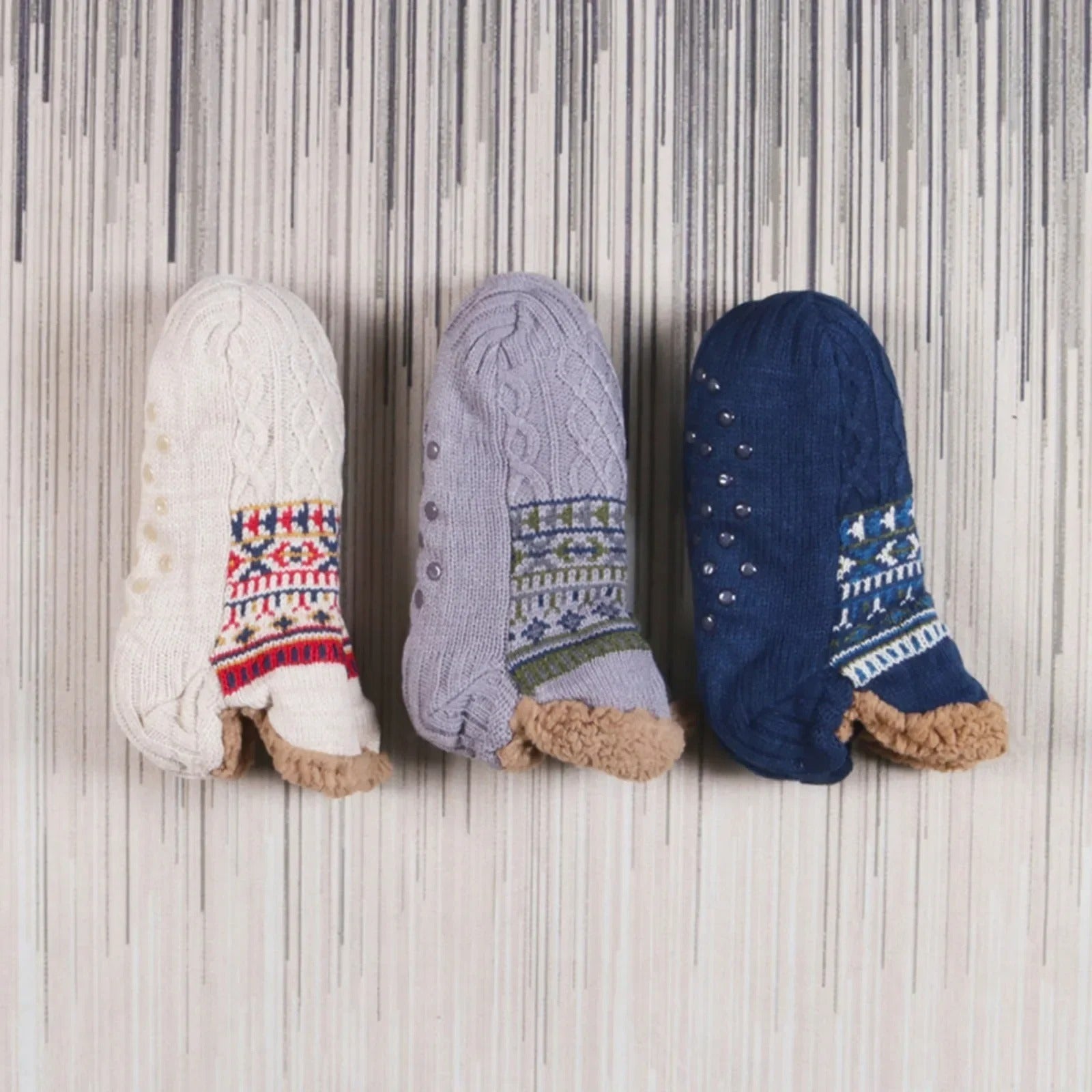 Chaussettes d'intérieur chaudes et antidérapantes pour l'hiver 8