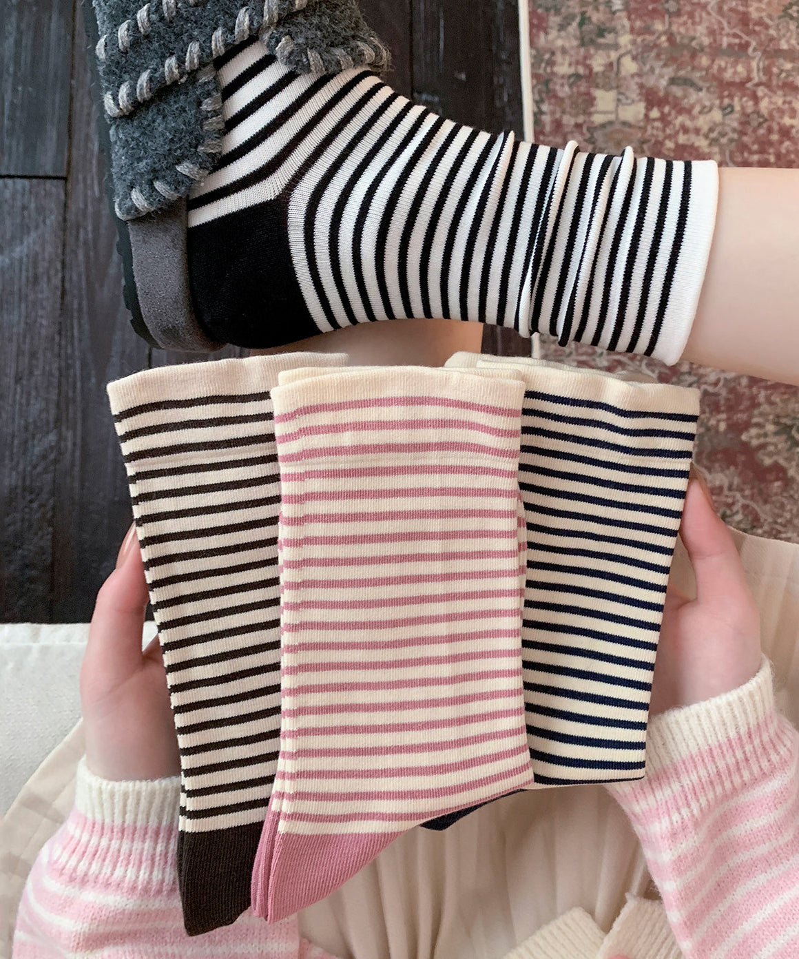 Chaussettes mi-mollet à rayures fines pour femmes 4