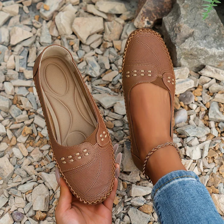 Chaussures Femmes Plates Modernes et Confortables 1