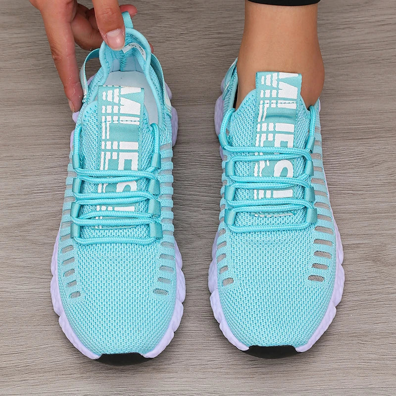 Chaussures de Sport Femme à Plateforme Synthétique et Textile Design Tendance 2