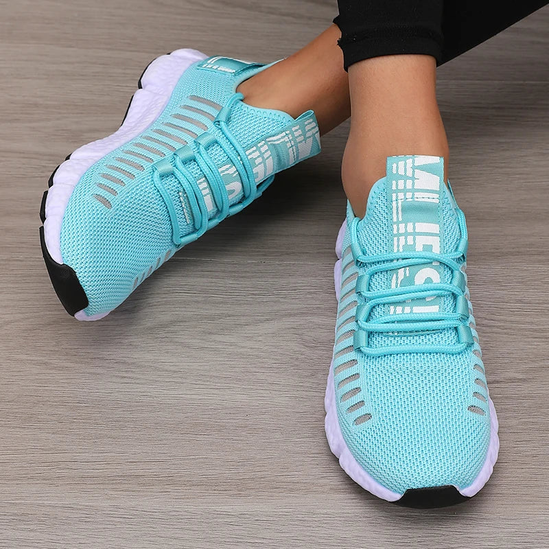 Chaussures de Sport Femme à Plateforme Synthétique et Textile Design Tendance 9