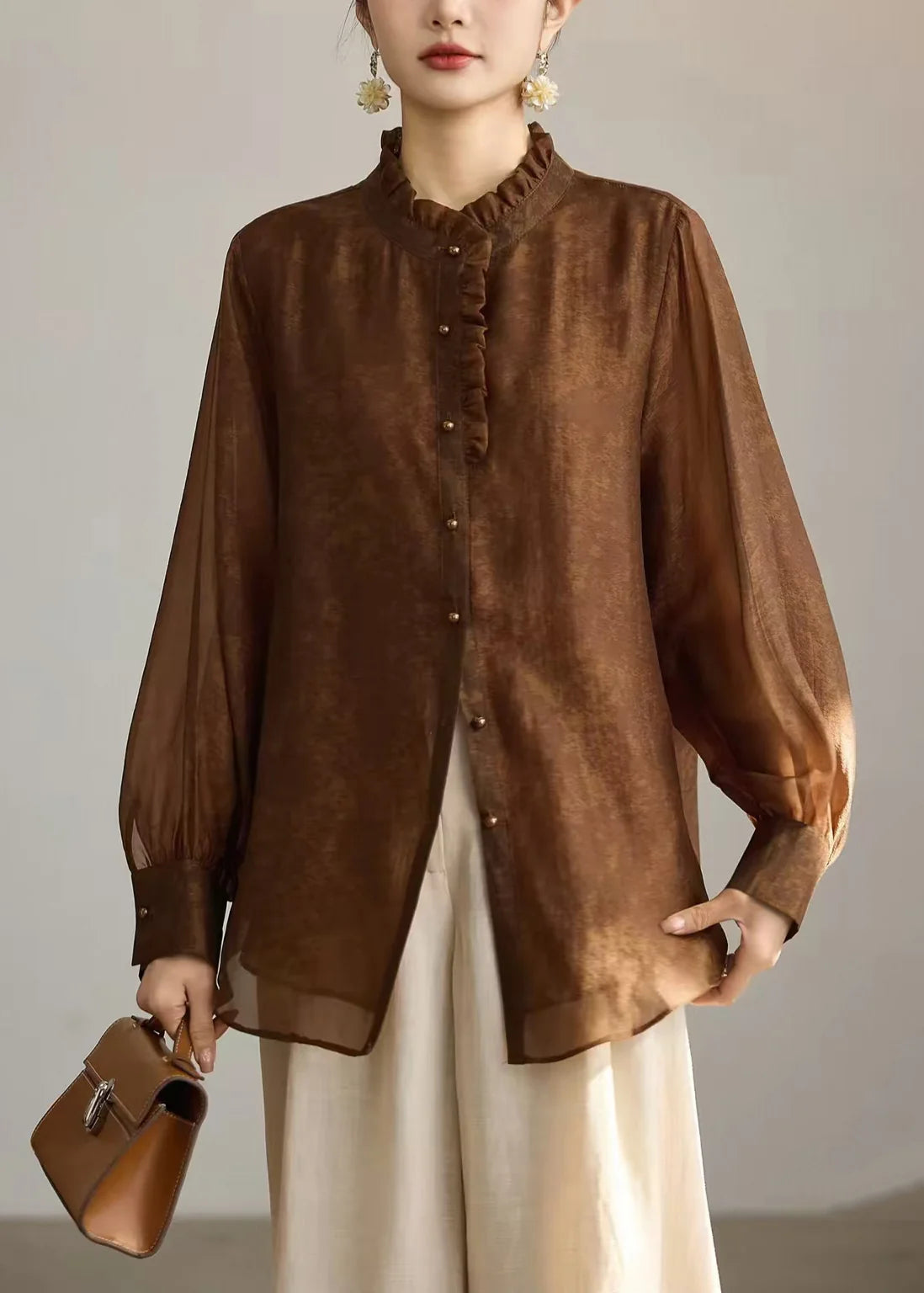Chemise Femme à Col Montant et Volants Manches Longues 2
