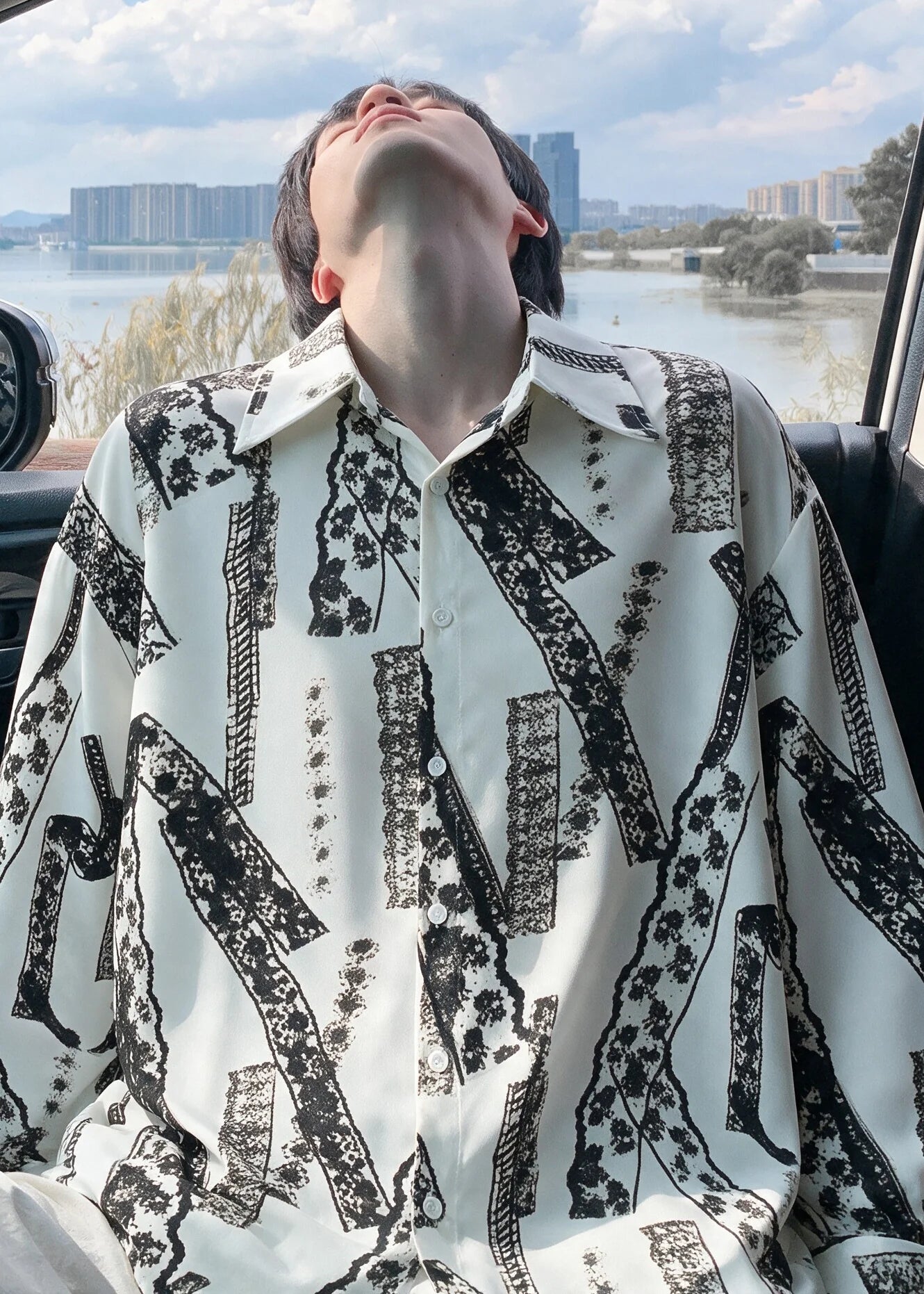 Chemise homme oversize imprimée style moderne 0