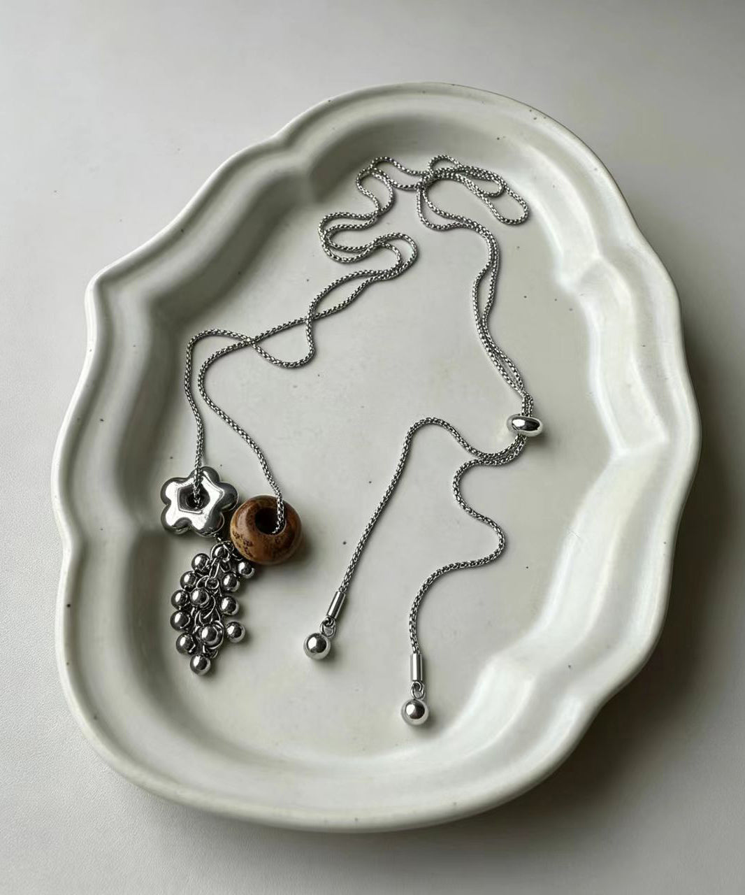 Collier Femme Lariat Minimaliste avec Pierre Naturelle 1