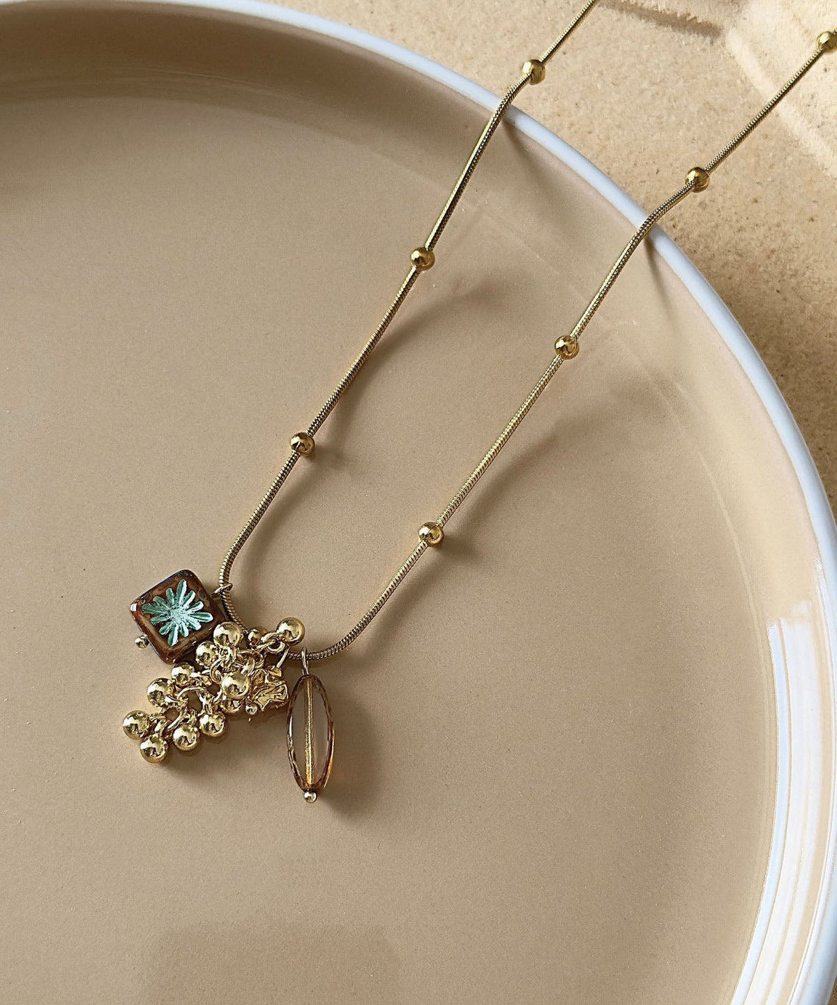 Collier Femme Pendentif Perles de Verre Style Moderne 4