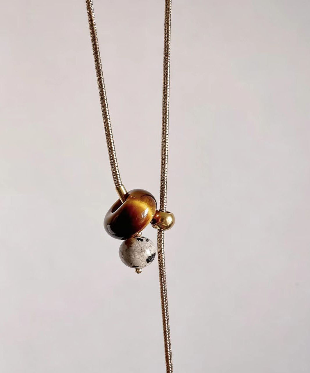 Collier Lariat Femme Style Minimaliste avec Pierre Naturelle Œil de Tigre 3