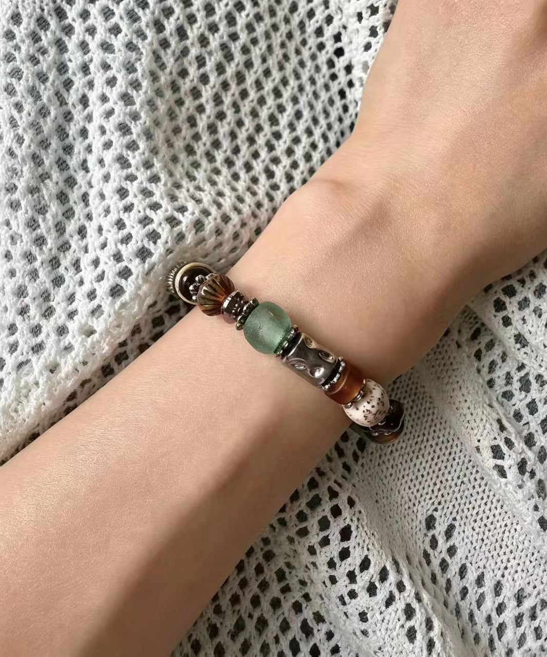 Ensemble de trois bracelets pour femmes multicolores style perles 1