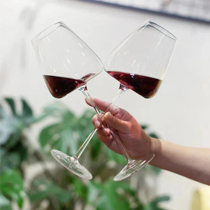 Ensemble de verres à vin et à champagne faits à la main avec un design raffiné 7