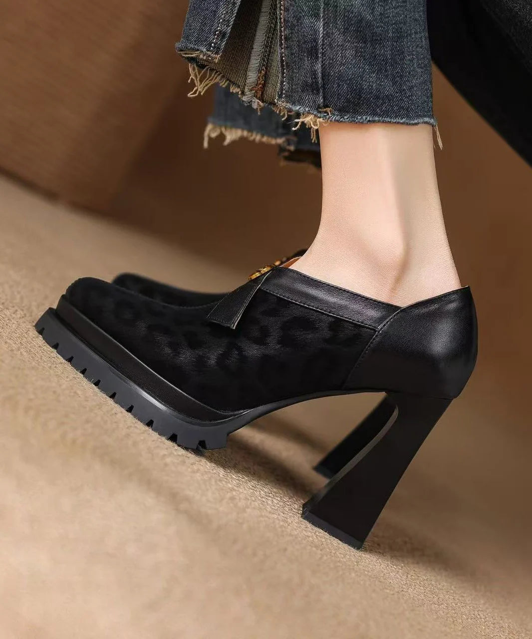 Escarpin Femme Chic et Confortable à Talons Compensés 1
