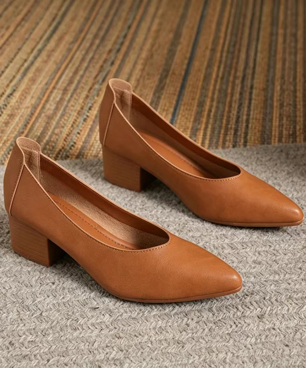 Escarpins Femme Chic et Confortable à Bout Pointu Talon Compensé Bas 1