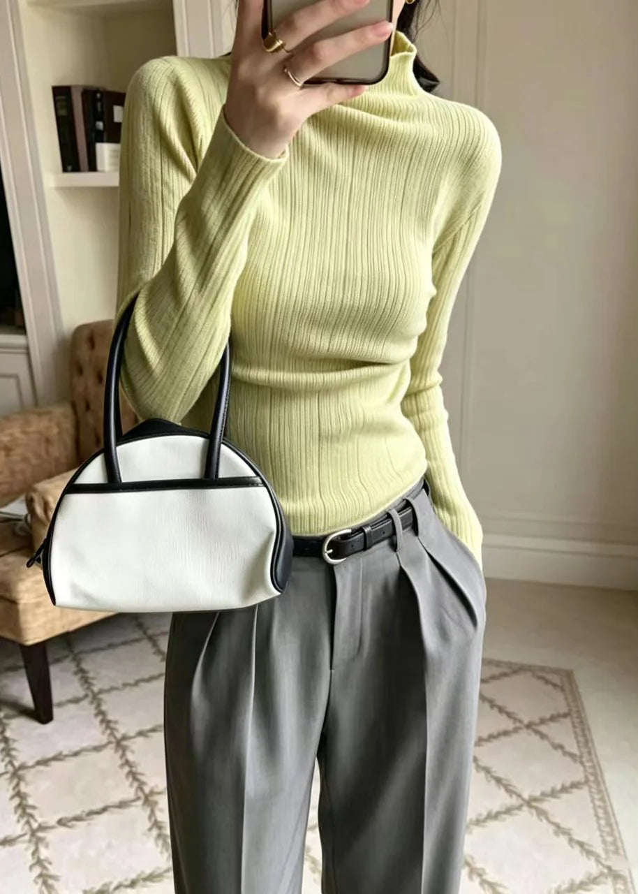Haut Femme Col Montant Coupe Ajustée Automnal 1