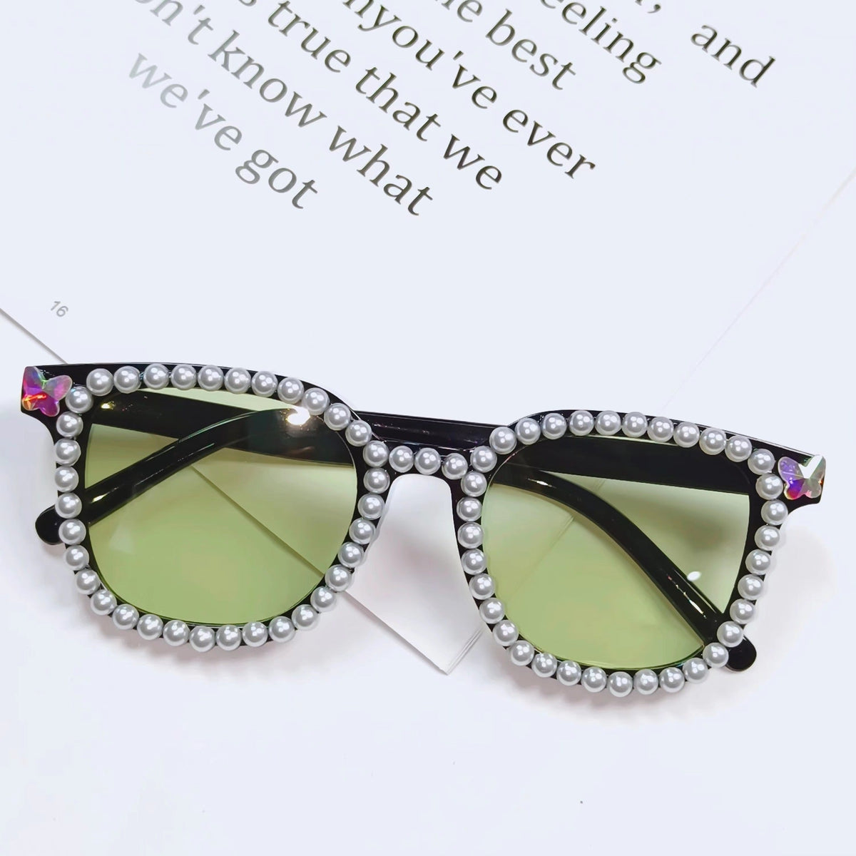 Lunette de Soleil Femme Monture Ornée de Perles Tendance 6