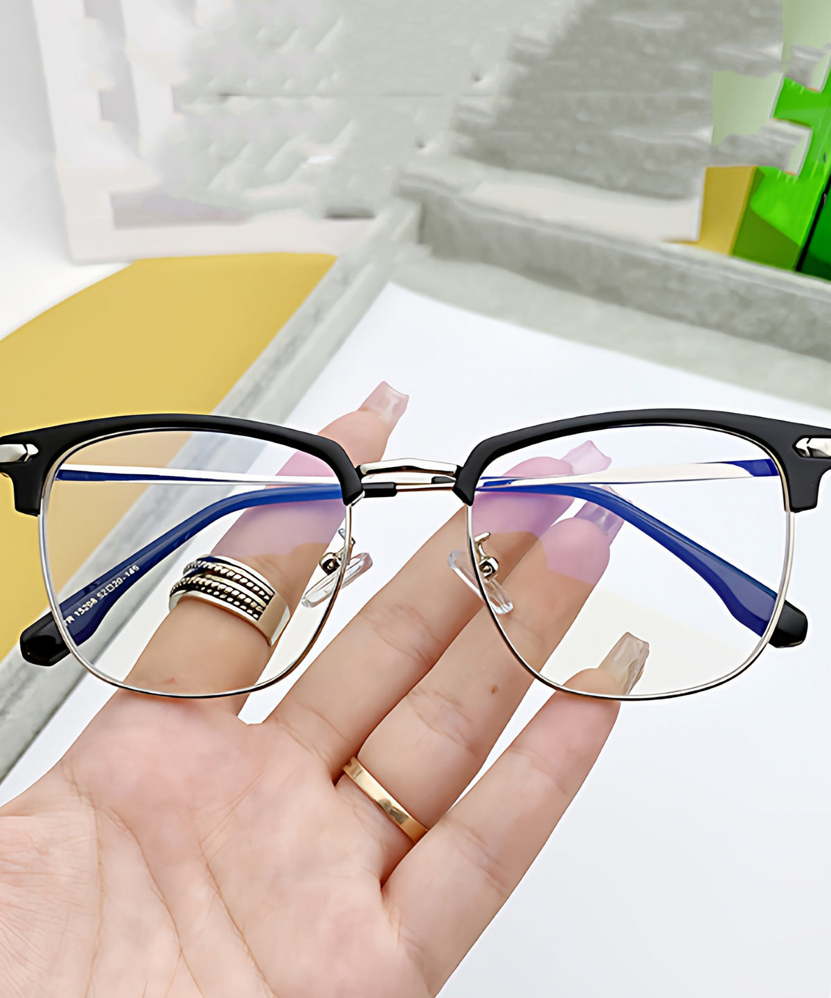 Lunettes de Lecture Unisexes à Demi-Jante Métallique 4