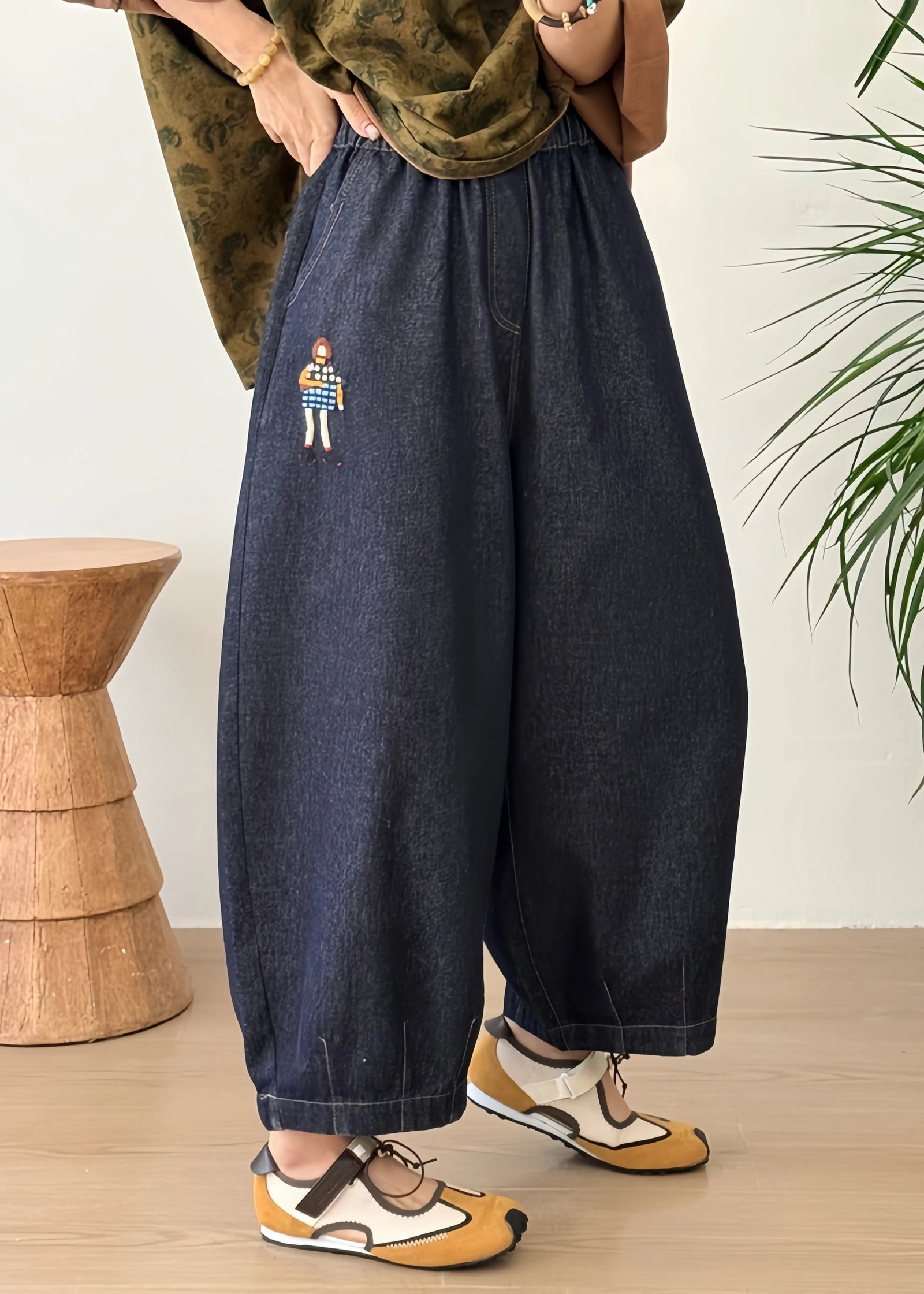 Pantalon Femme Style Lanterne Patchwork avec Poches Brodées 1