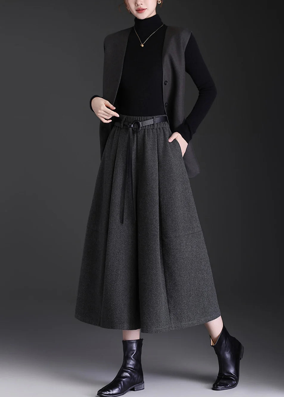 Pantalon court femme taille haute jambes larges décontracté 1