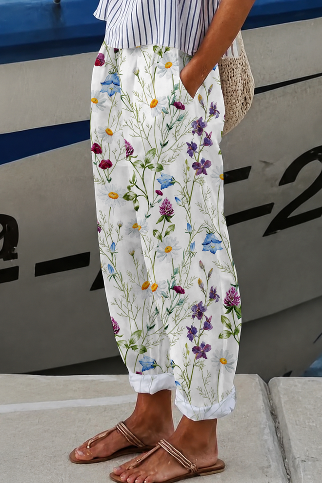 Pantalon pour femme avec imprimé unique et poches boutonnées 4
