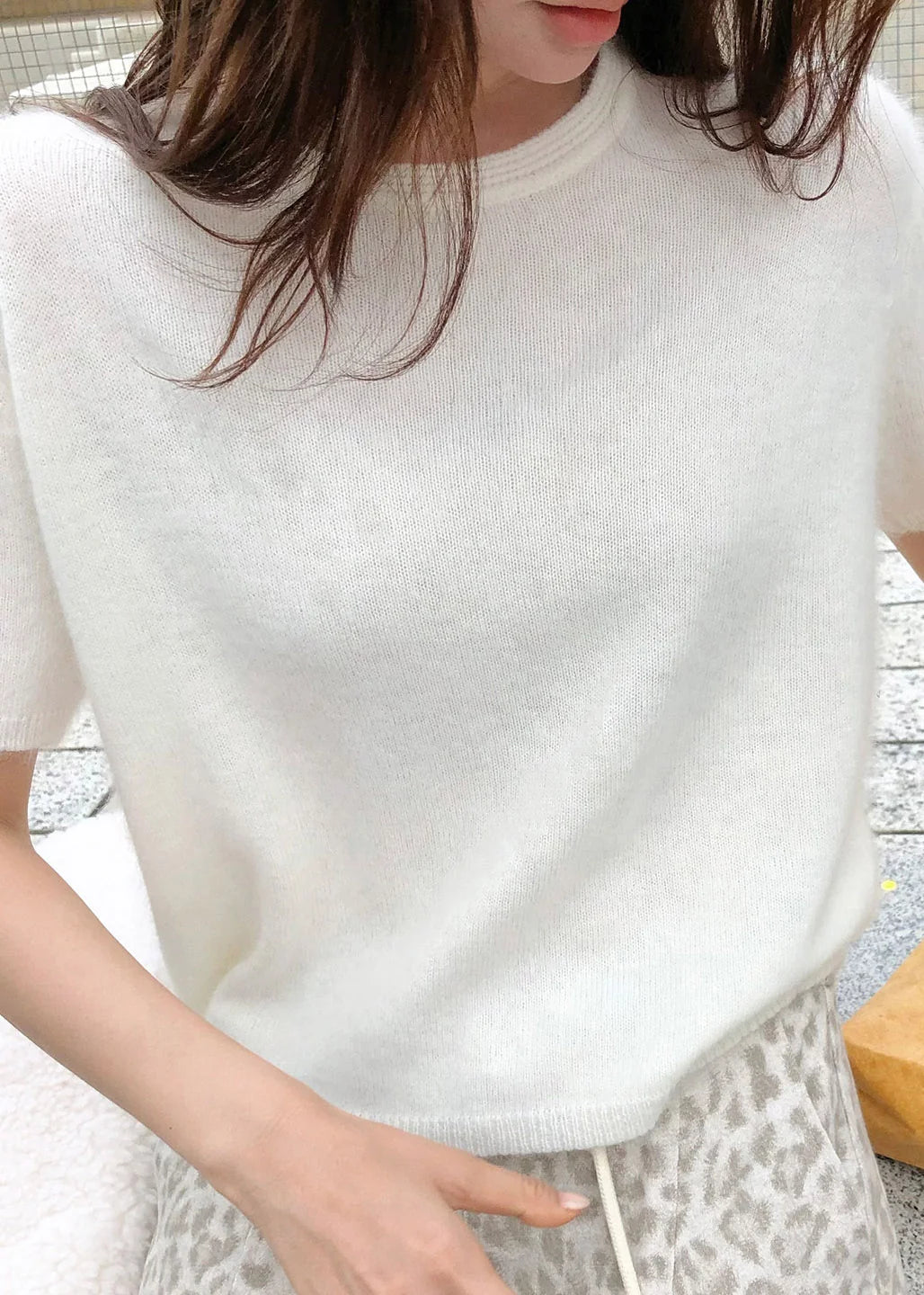 Pull court femme col rond manches courtes maille unie 1