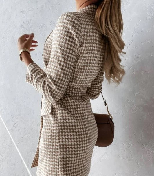 Robe Blazer à Carreaux Chic avec Ceinture 2