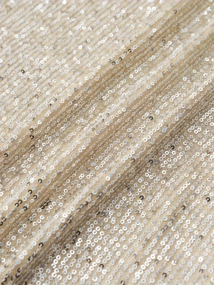 Robe Courte à Sequins avec Épaules Dénudées 2