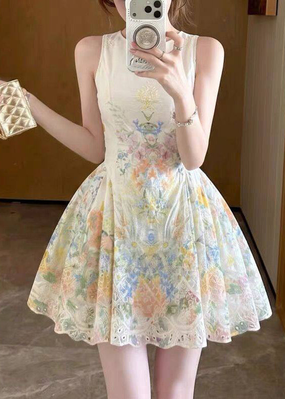 Robe Femme Courte Brodée Col Rond Sans Manches 3