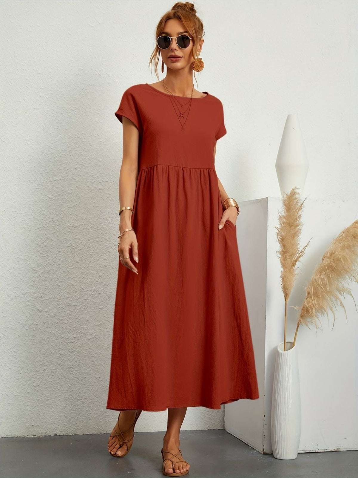 Robe de loisirs décolletée pour femme 12