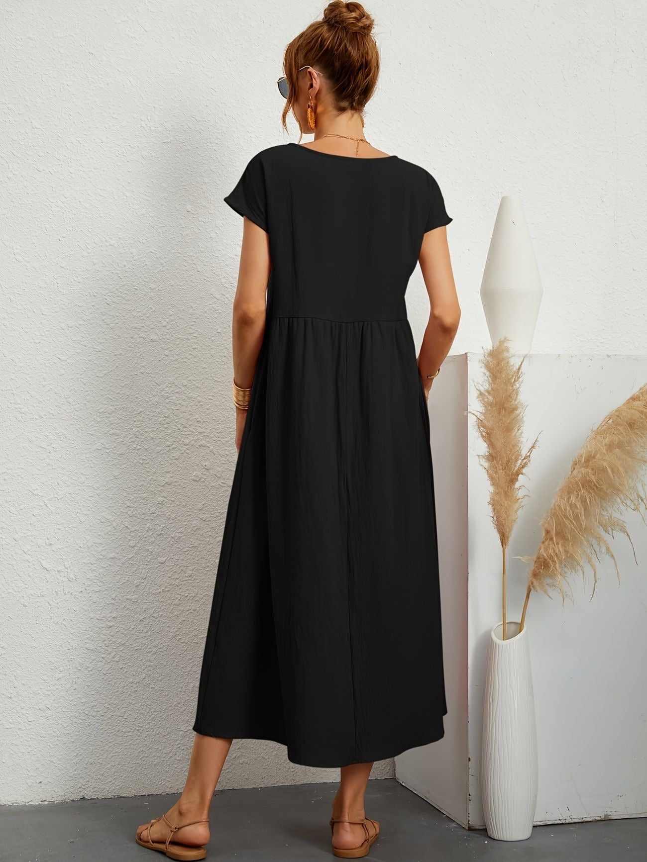Robe de loisirs décolletée pour femme 9