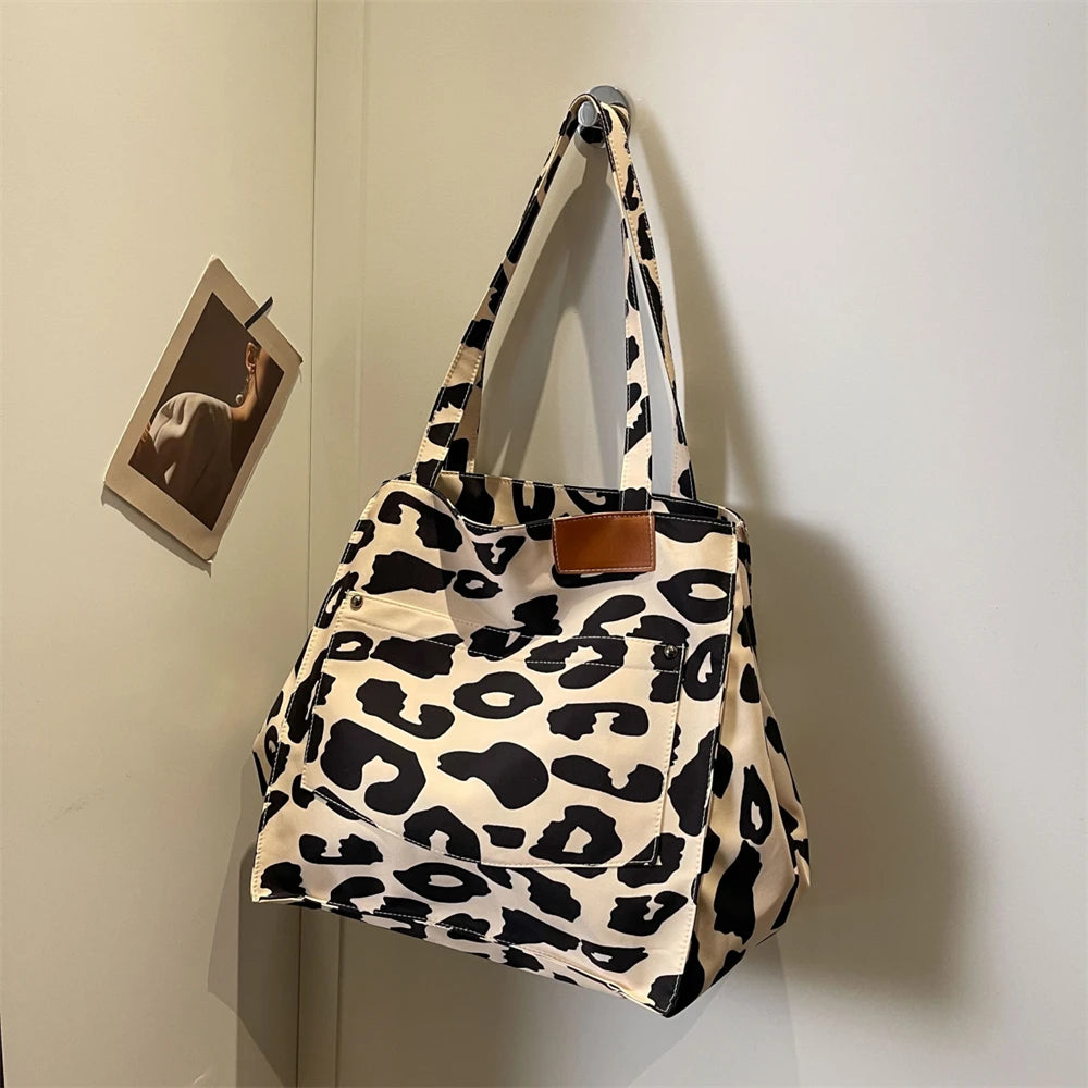 Sac à bandoulière oversize imprimé léopard