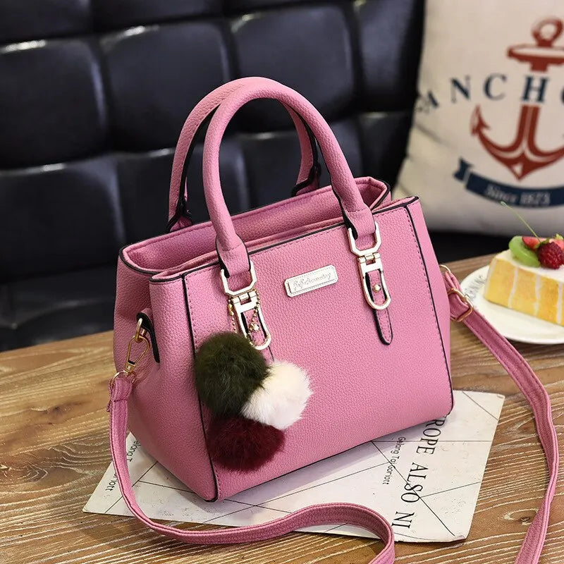 Sac à main à pompon en cuir pour femme